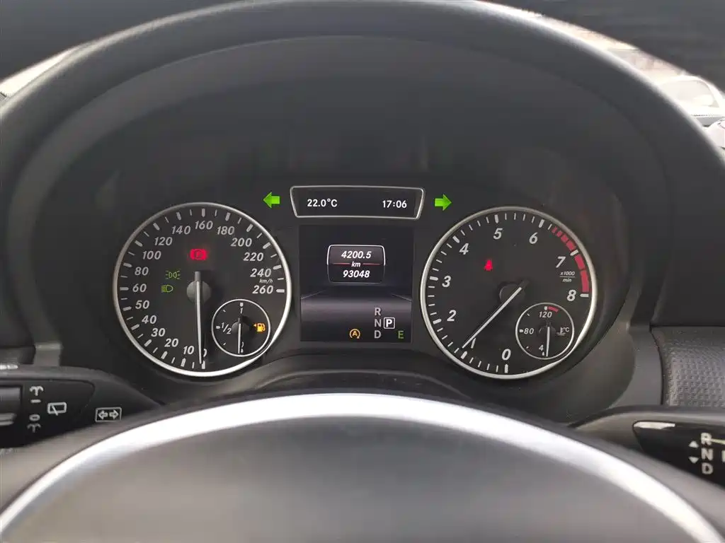 Mercedes-Benz A-Class (Import) 2015 A 180 фото 12