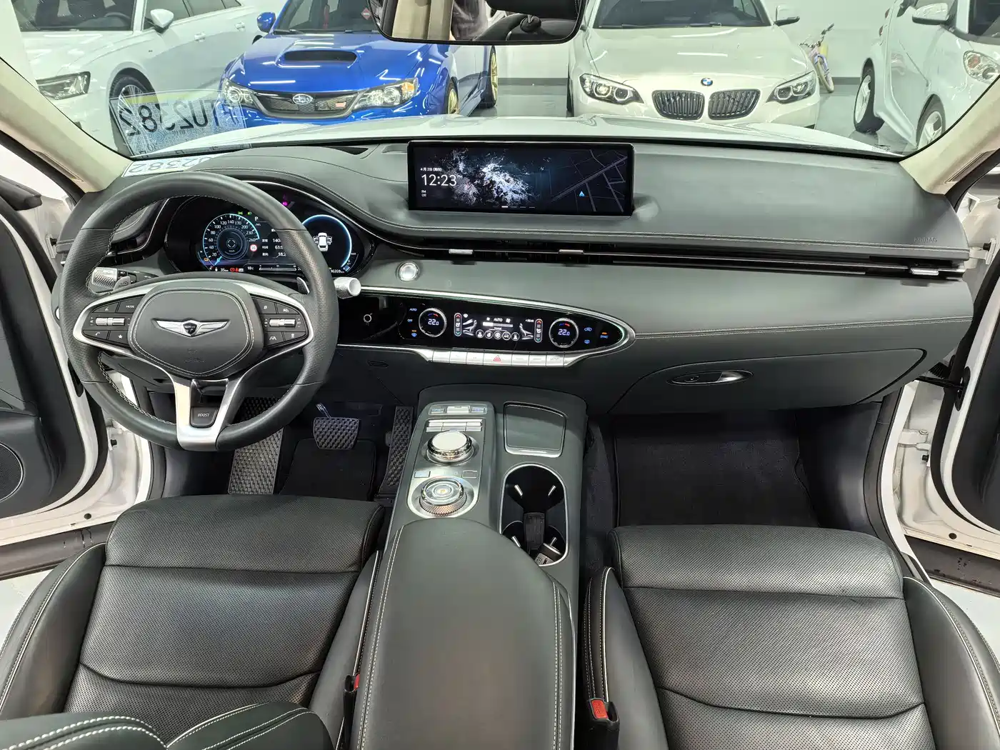 GENESIS PURE ELECTRIC GV70