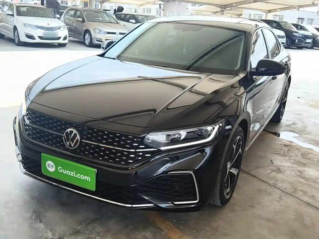 Volkswagen Passat 2024 330TSI Starlight Elite Edition