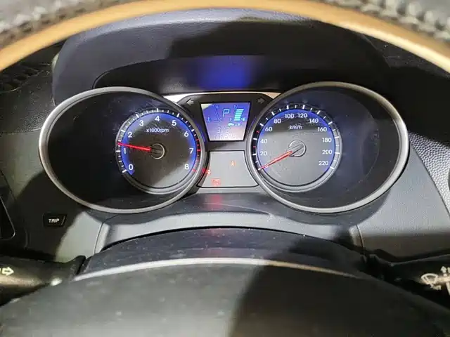 Hyundai Beijing Hyundai ix35 2012 2.0L Automatic 2WD GLS Elite — фото 4
