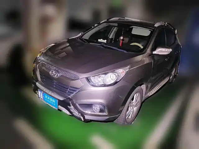 Hyundai Beijing Hyundai ix35 2012 2.0L Automatic 2WD GLS Elite — фото 1
