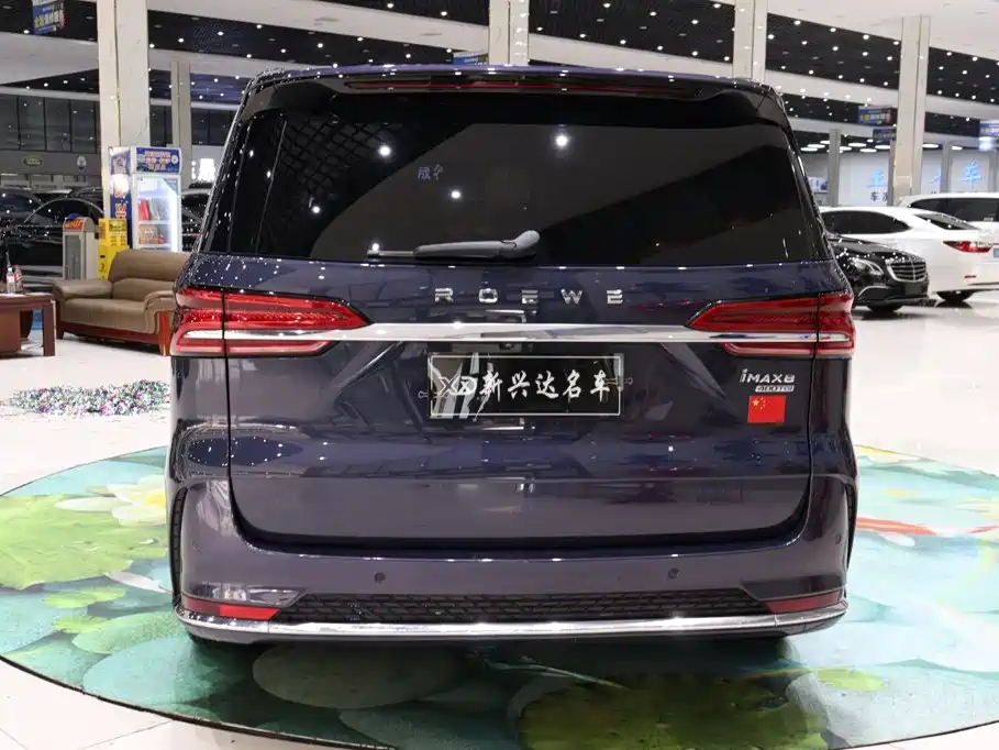 Фото 5 - Roewe iMAX8