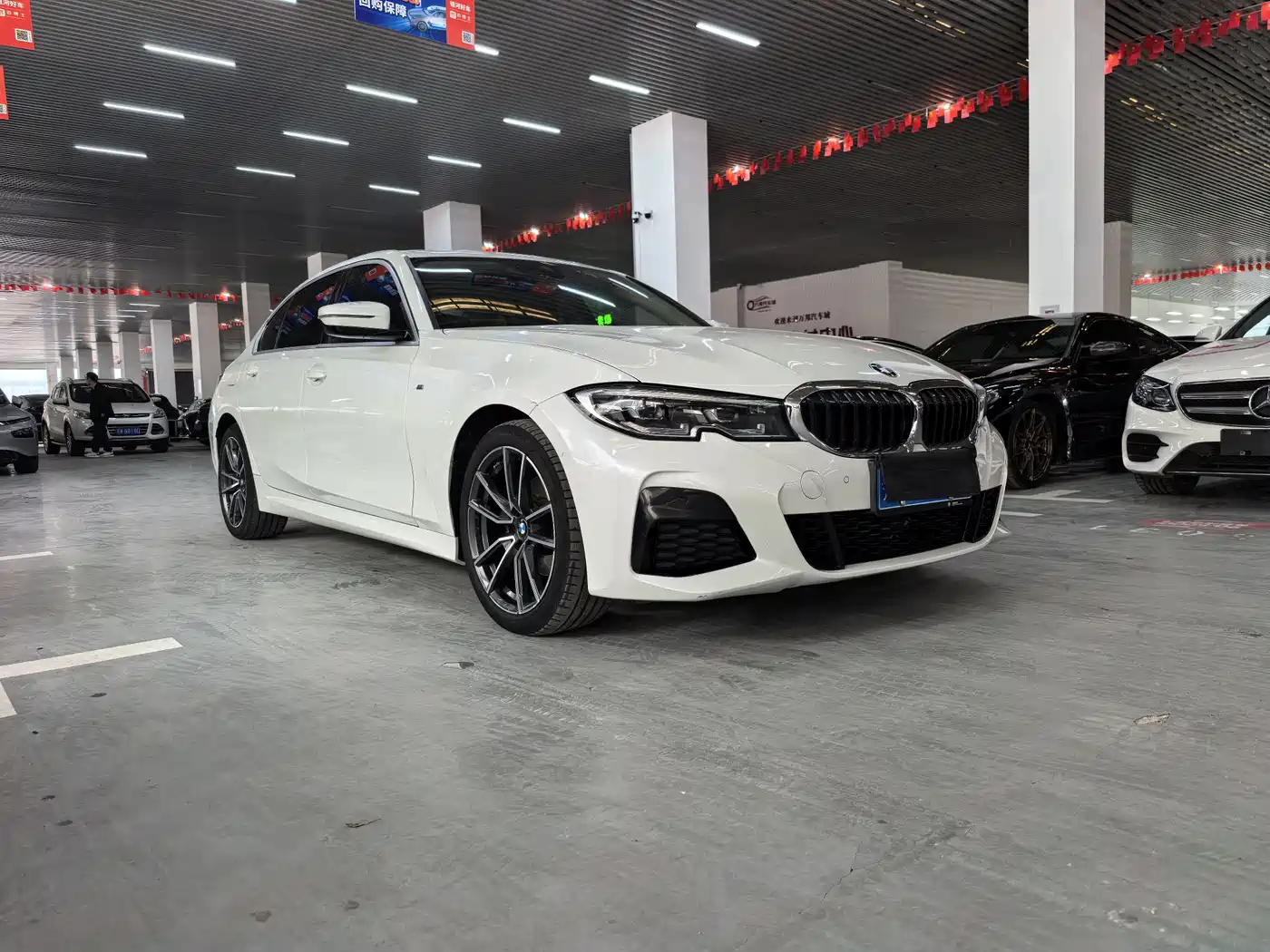 BMW 3 Series 2020 325Li M Sport Package фото 3
