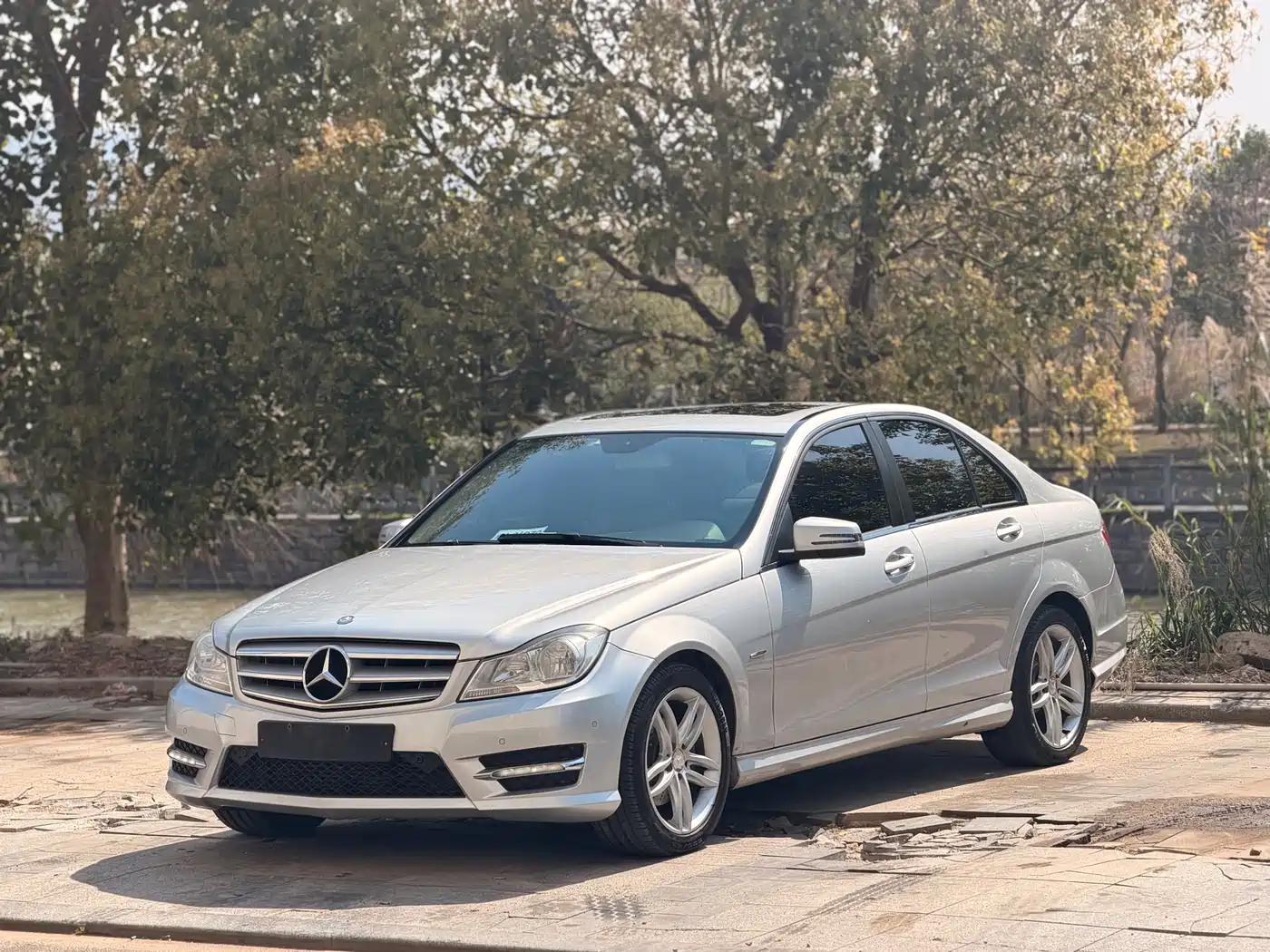 Mercedes-Benz C-Class 2013 C 180 Classic Grand Edition