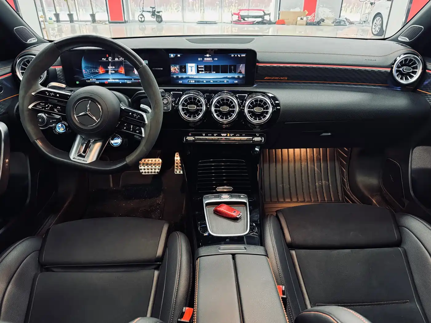 Mercedes-Benz A-Class AMG (Import) 2024 AMG A 45 S 4MATIC+ Ignition Special Edition фото 29