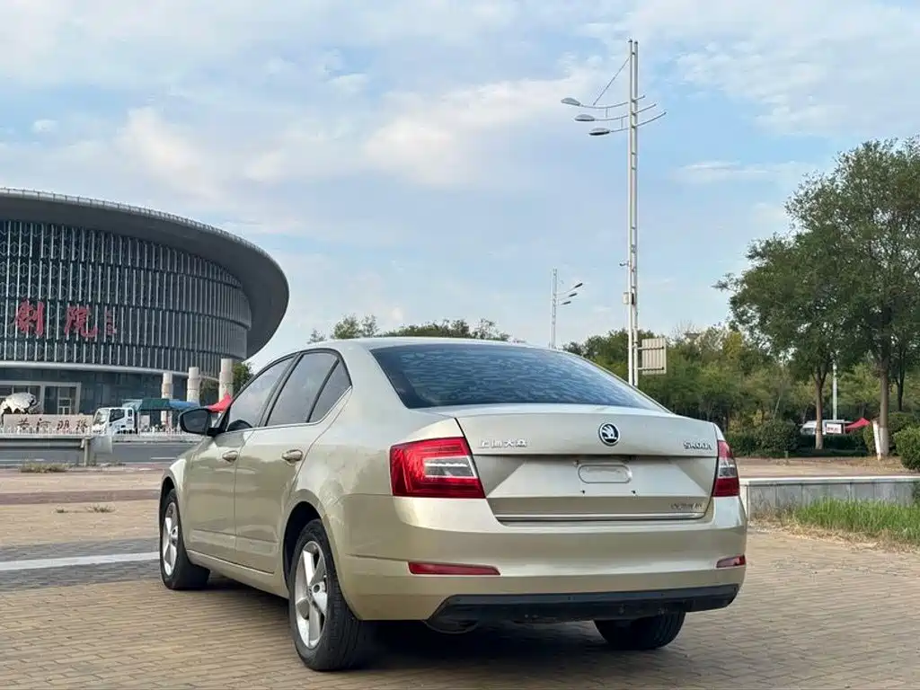 Photo 6 - Škoda Octavia