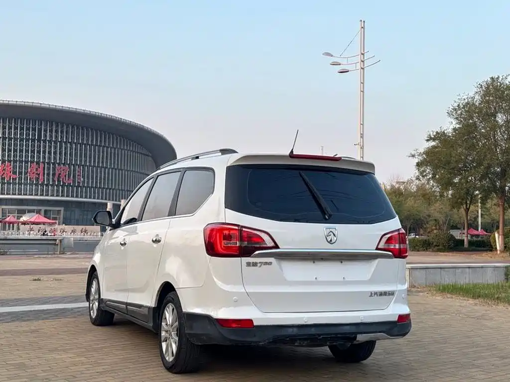 Photo 6 - Baojun 730
