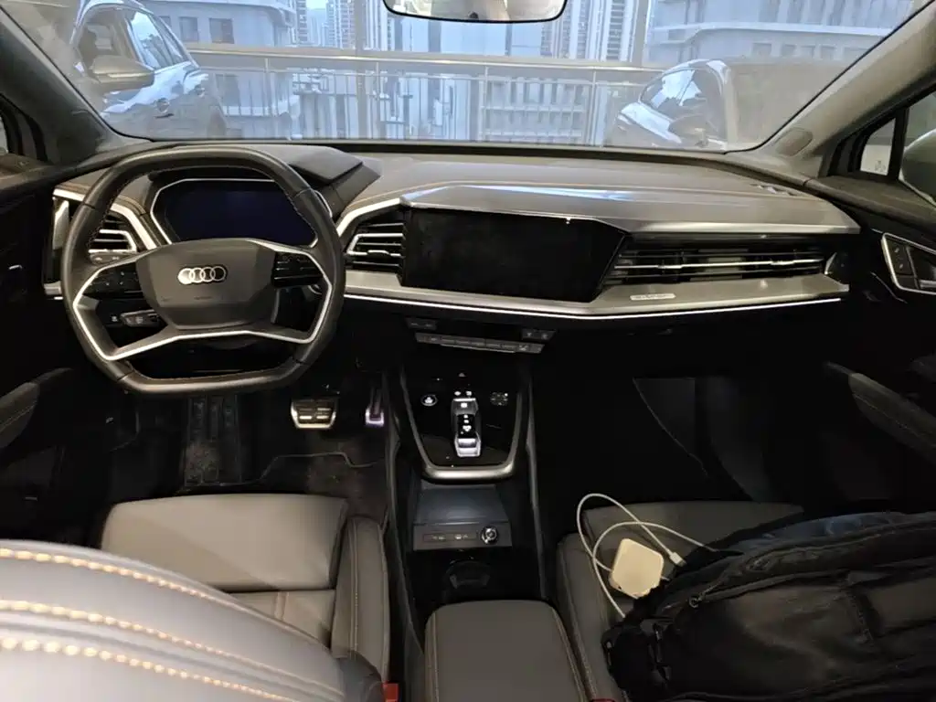 Audi Q4 e-tron 2025 2024 40 e-tron Pioneer Edition