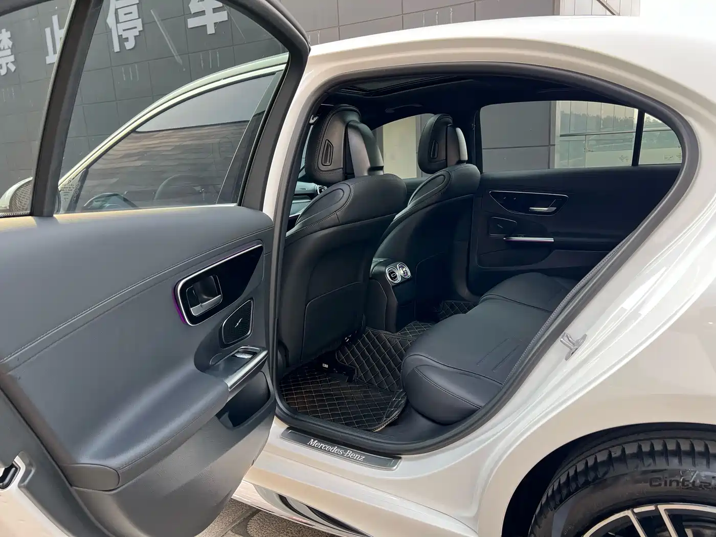 Mercedes-Benz C-Class 2024 C 260 L Sport фото 31
