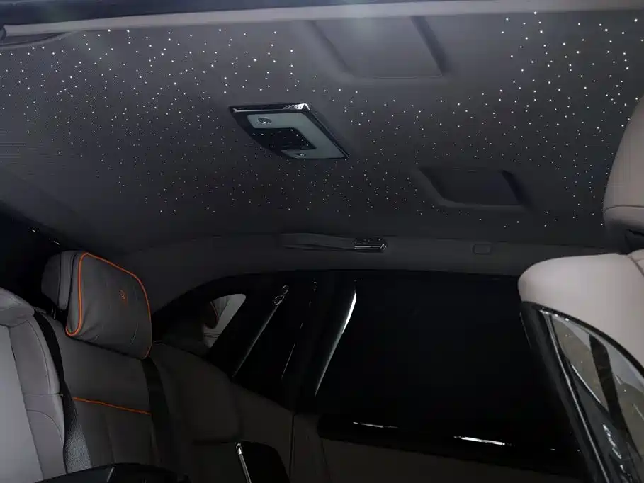 Rolls-Royce Phantom 2019 2018 6.7T Long Wheelbase Version