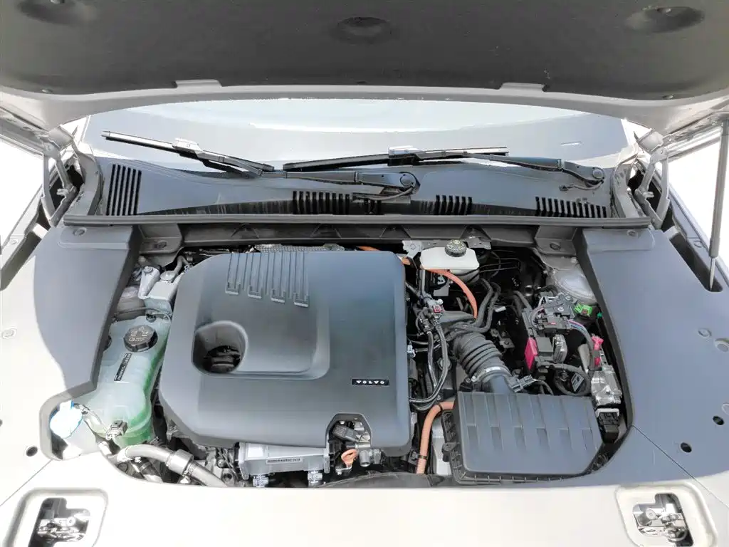 Volvo XC70 Plug-in Hybrid 2026 2026 AWD Extended Range Core