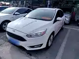Фото 2 - Ford Focus