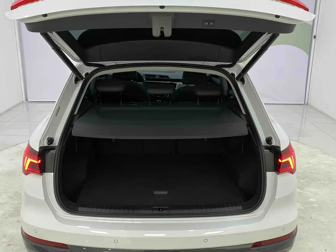 Audi Q3 2022 35 TFSI Fashion Elegance фото 15