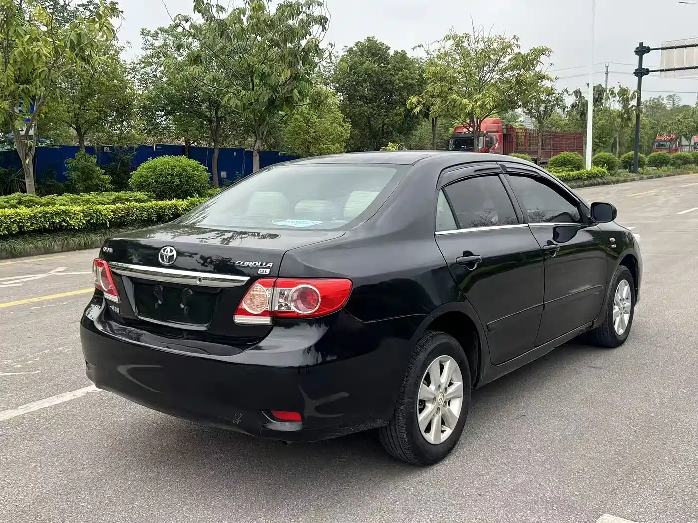 Toyota Corolla 2013 Special Edition 1.6L Manual Ultimate Cool GL фото 6