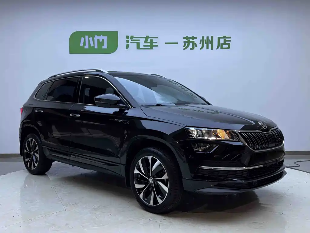 Фото 3 - Škoda Karoq