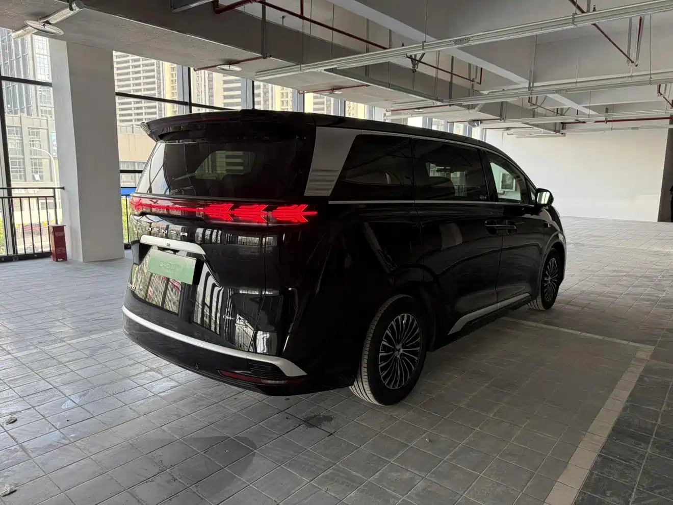 Denza D9 2025 2025 Model DM-i Smart Drive Edition 1020 AWD Flagship