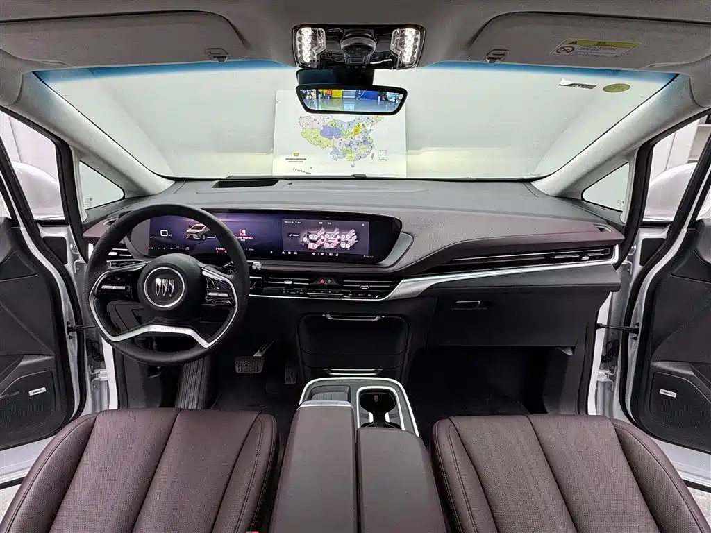 Buick Century 2025 2.0T 6-Seater World Edition фото 3