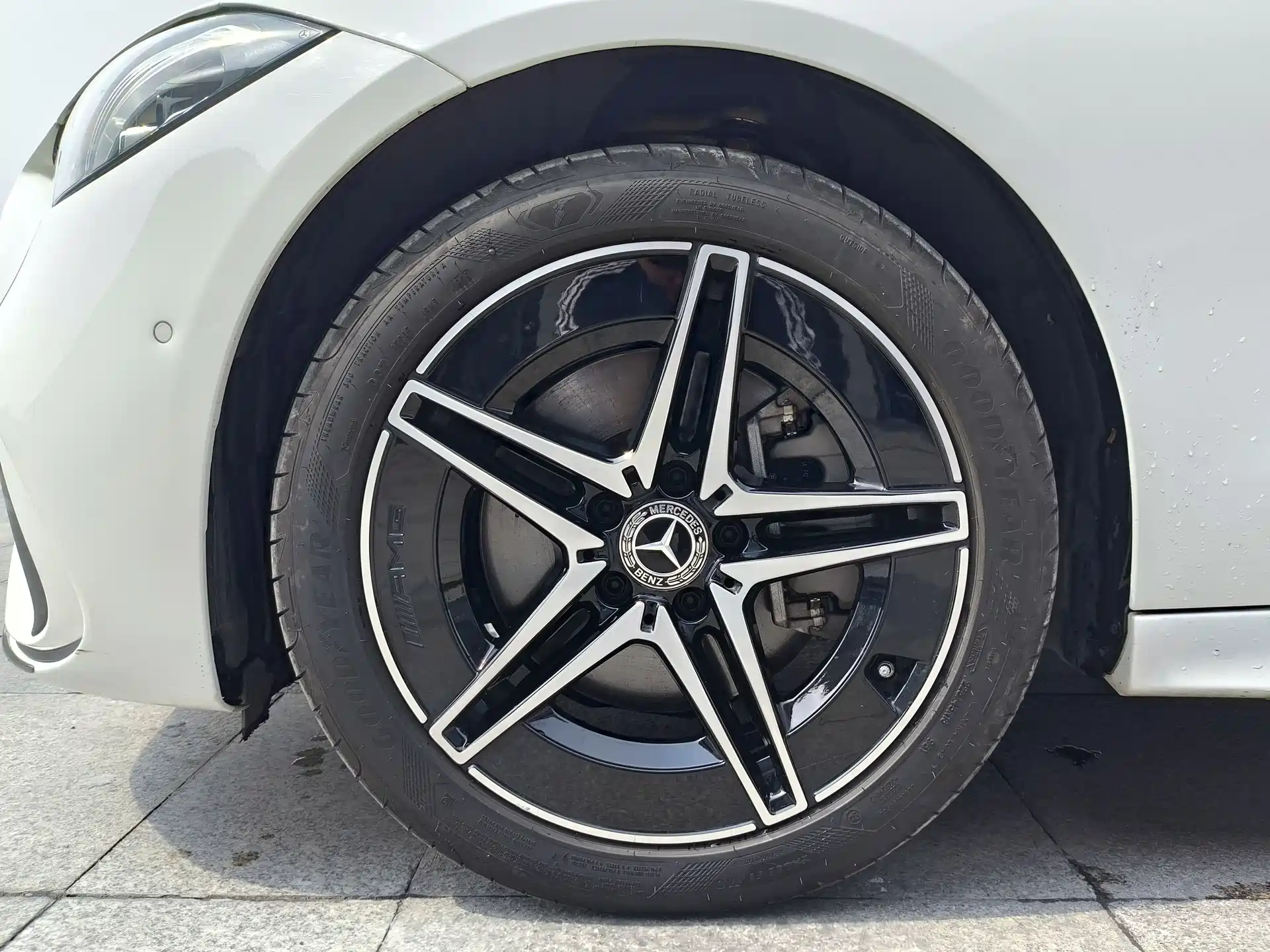 Фото 8 - Mercedes-Benz C-Class