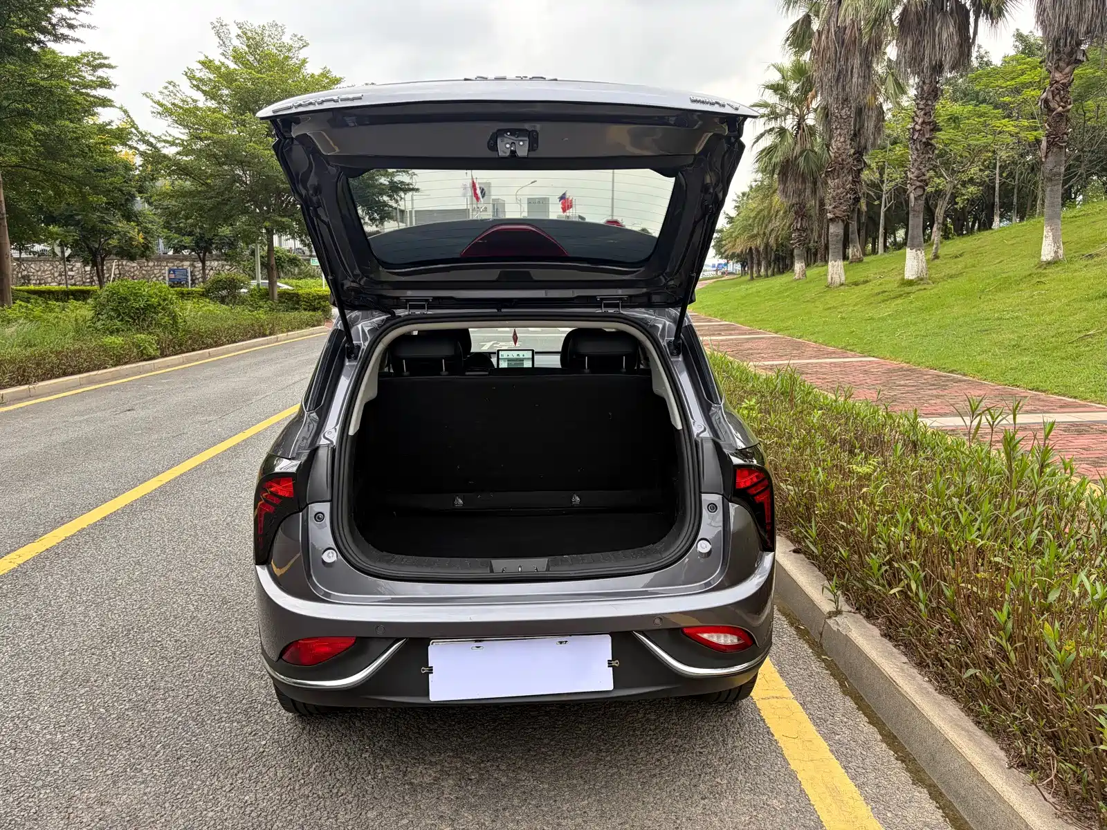 صورة 12 - Nezha Auto Nezha V