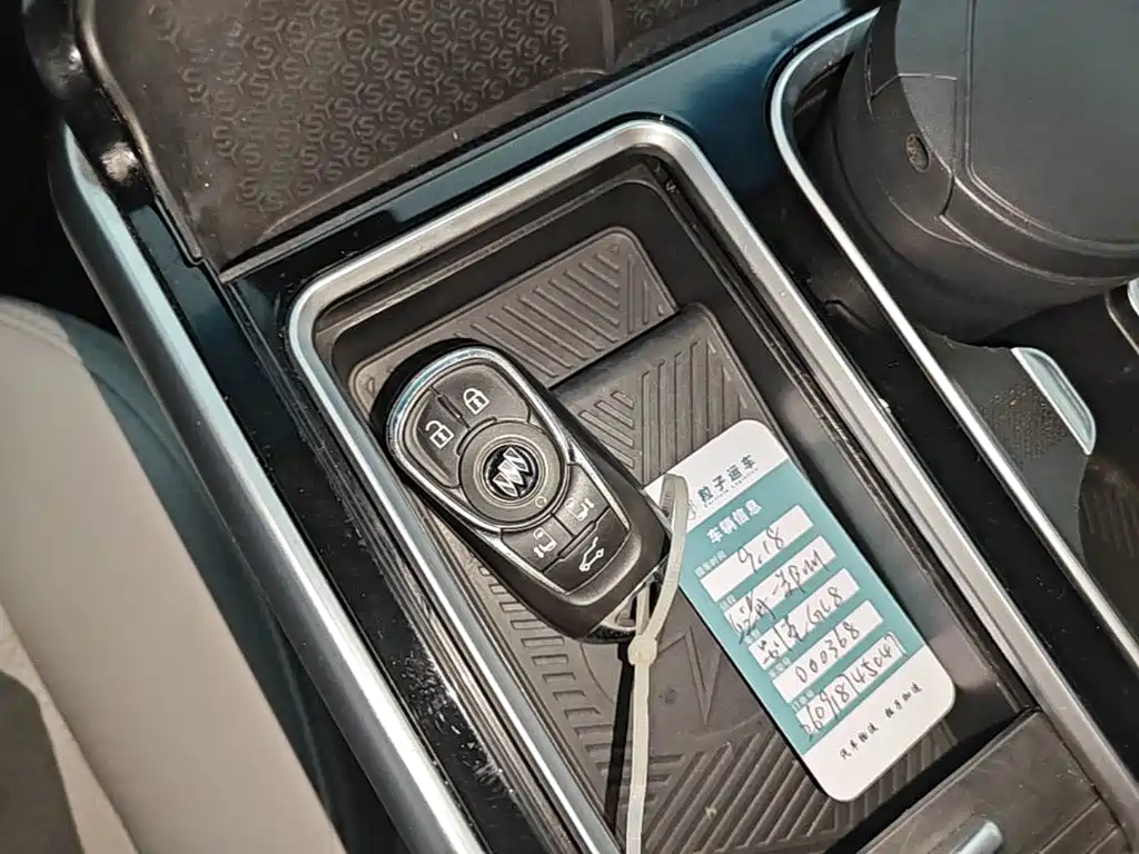Фото 9 - Buick GL8