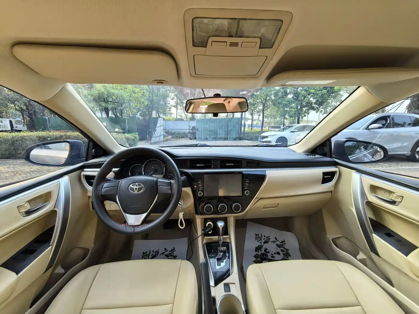 Toyota Corolla 2014 1.6L CVT GL фото 8