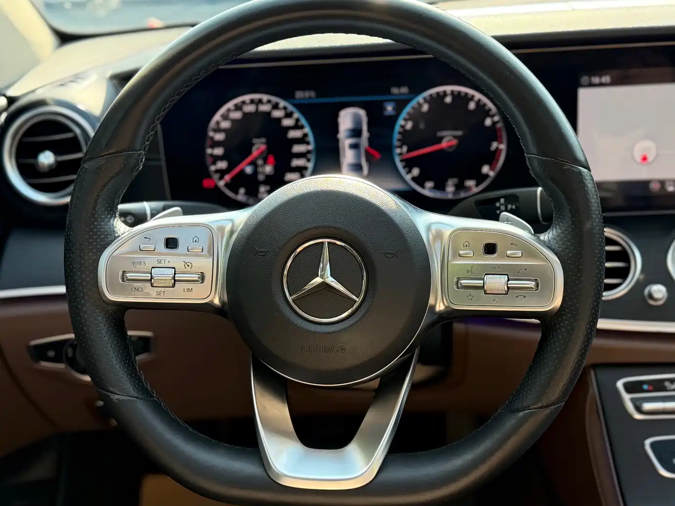 Mercedes-Benz E-Class 2020 E 300 L Sport Fashion Model фото 10