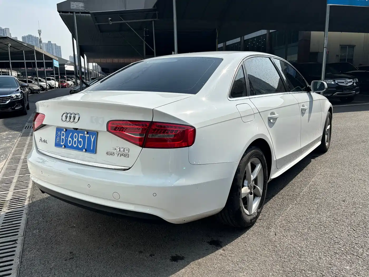 Audi A4L 2013 35 TFSI Automatic Comfort фото 12