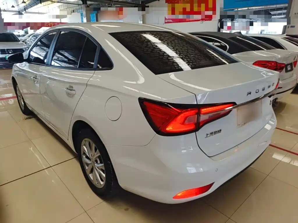 Roewe i5 2019 2019 1.5L Manual 4G-Connected Langyue Edition
