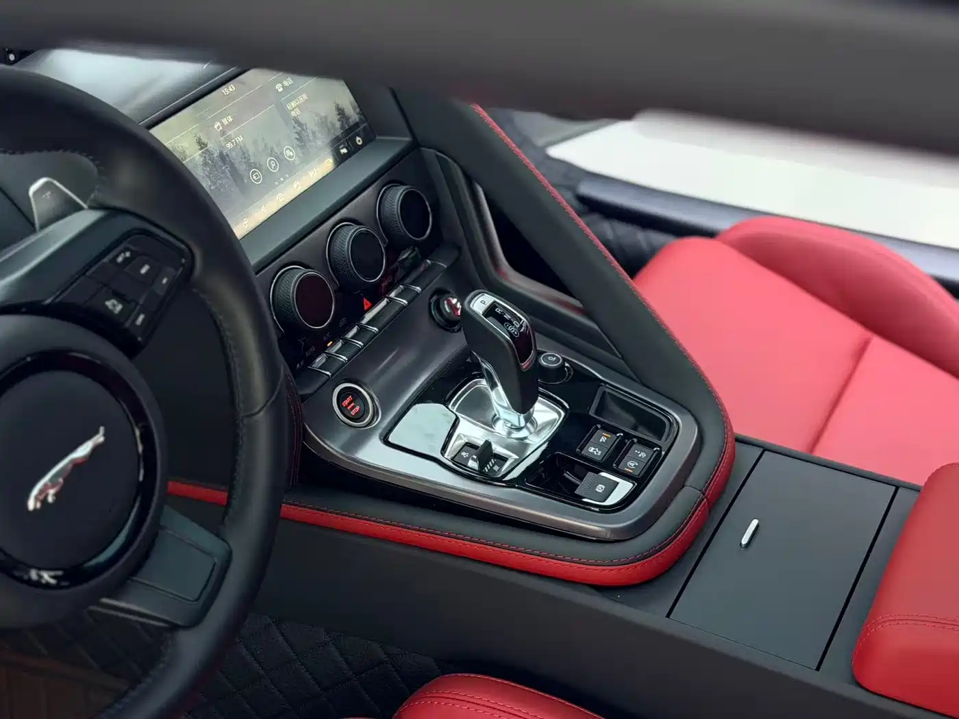Jaguar F-TYPE 2024 2024 P300 75th Anniversary Collector's Hardtop Edition
