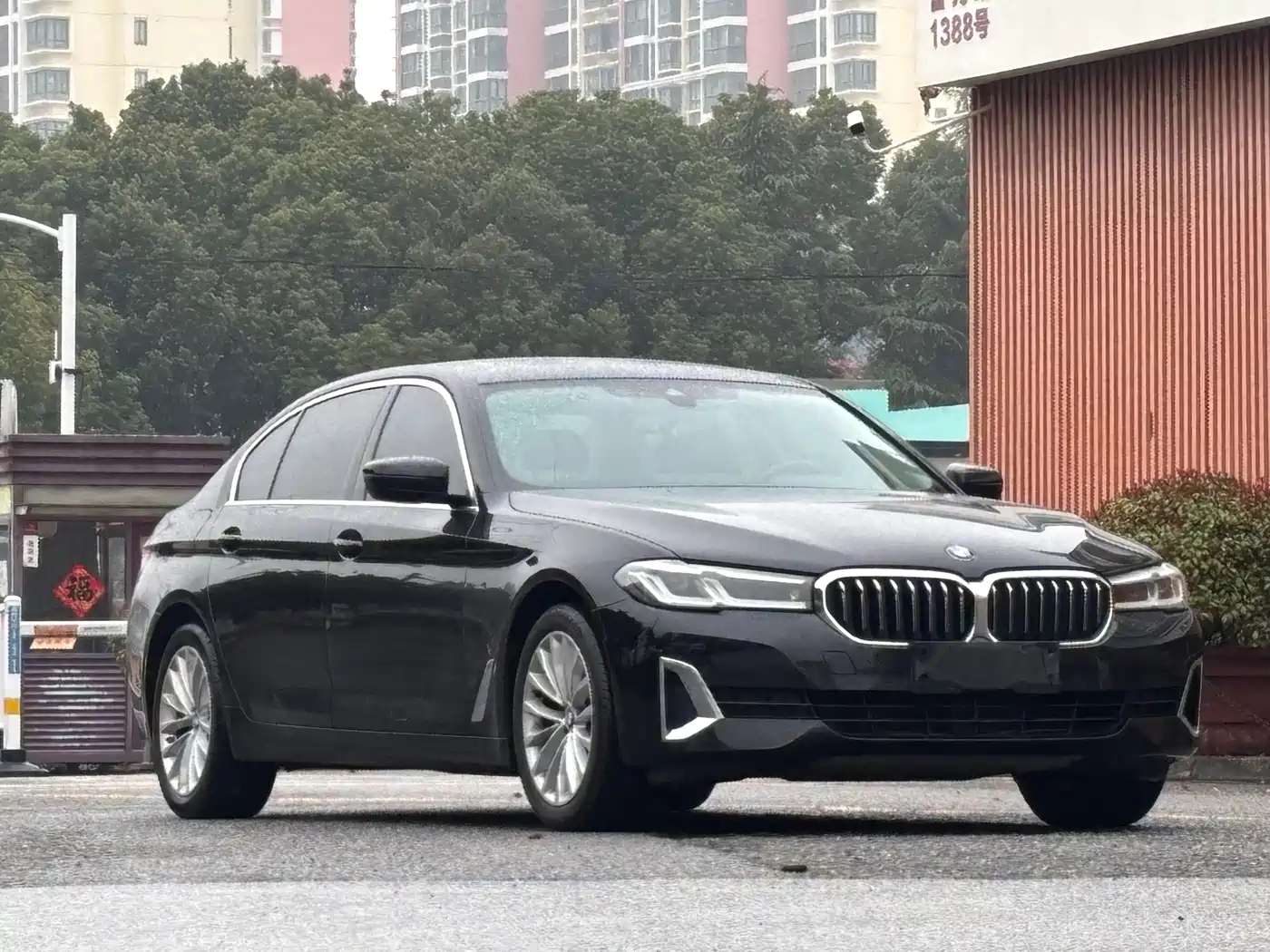 BMW 5 Series 2021 525Li M Sport Package фото 3