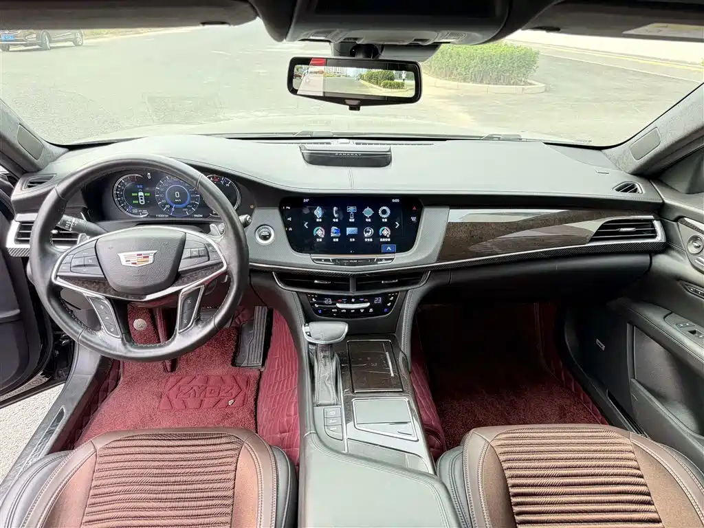 Фото 9 - Cadillac CT6