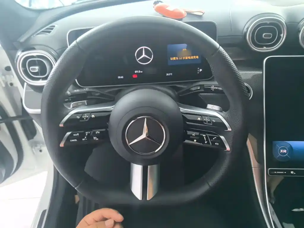 Фото 11 - Mercedes-Benz C-Class