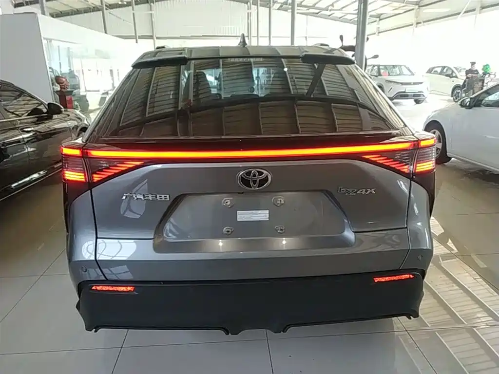 Toyota GAC Toyota bZ4X 2022 Long Range Pro фото 6