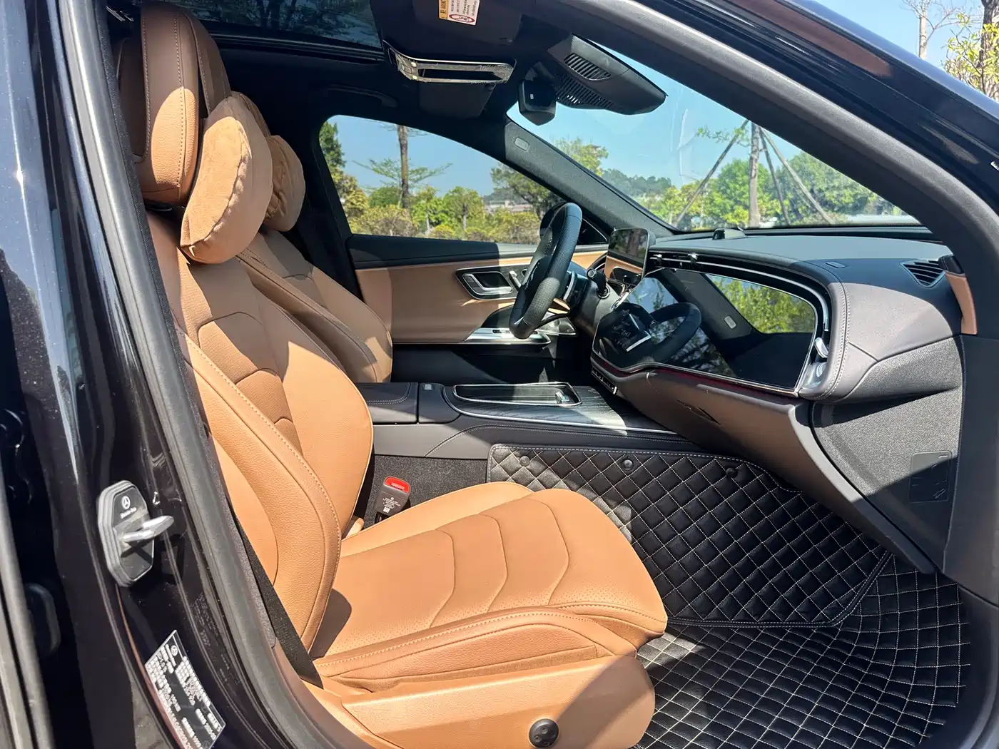 Mercedes-Benz E-Class 2025 Facelift E 300 L Luxury Sport фото 6