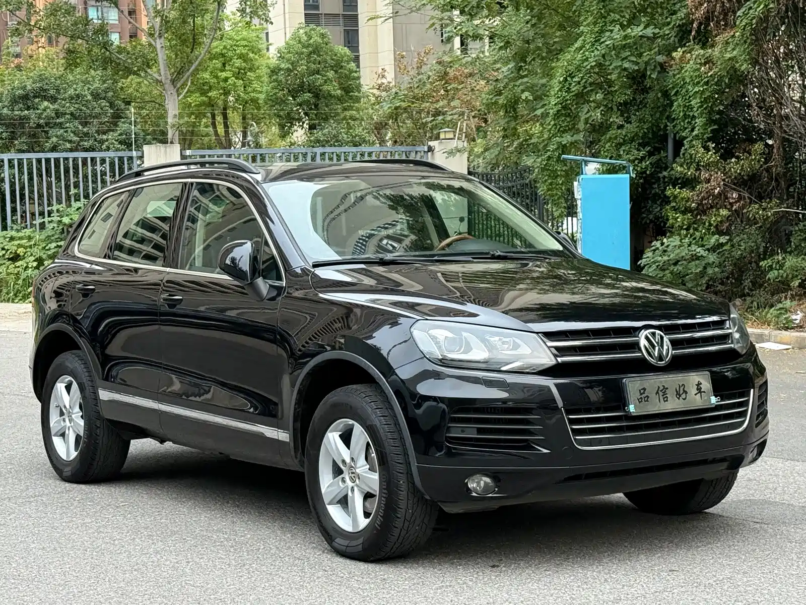 Фото 3 - Volkswagen Touareg