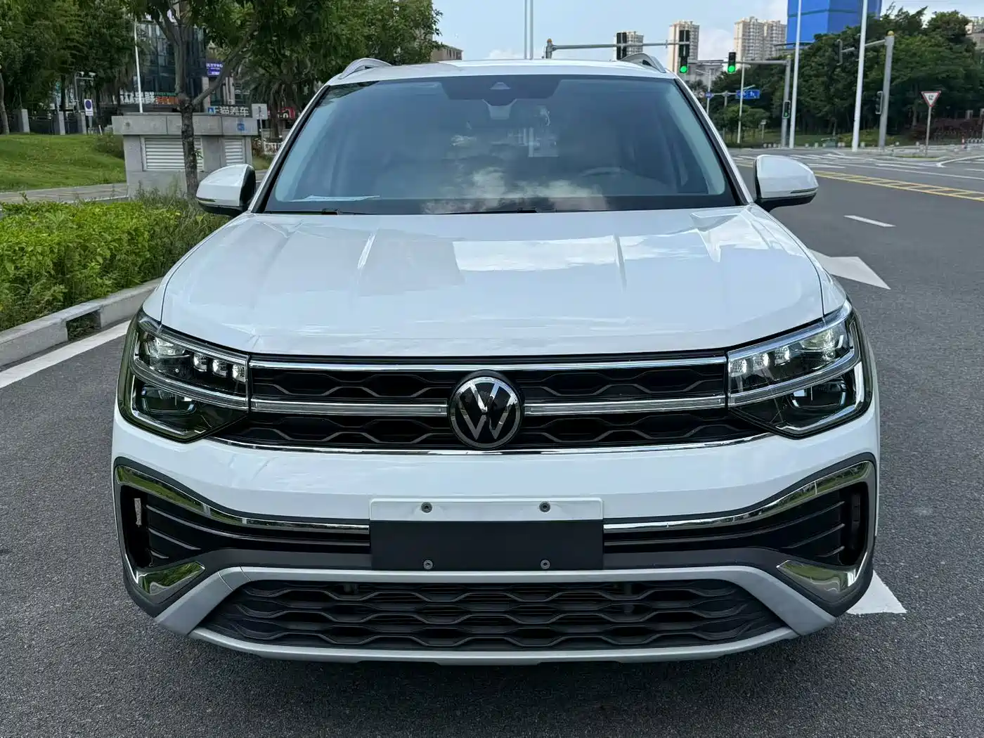 Volkswagen Tharu, миниатюра 2