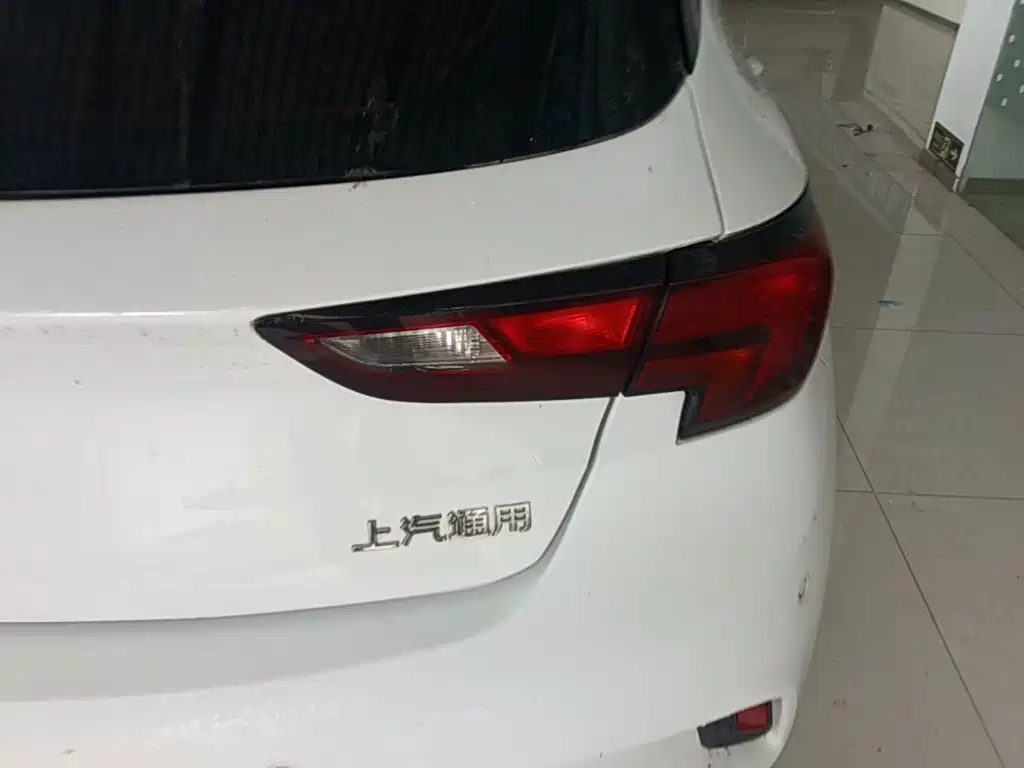 Фото 8 - Buick Verano
