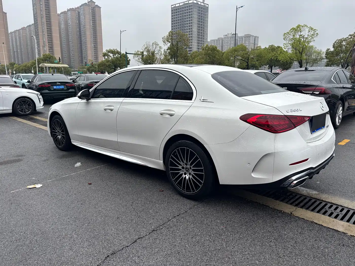 MERCEDES-BENZ C CLASS