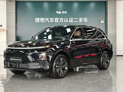 Li Auto L6