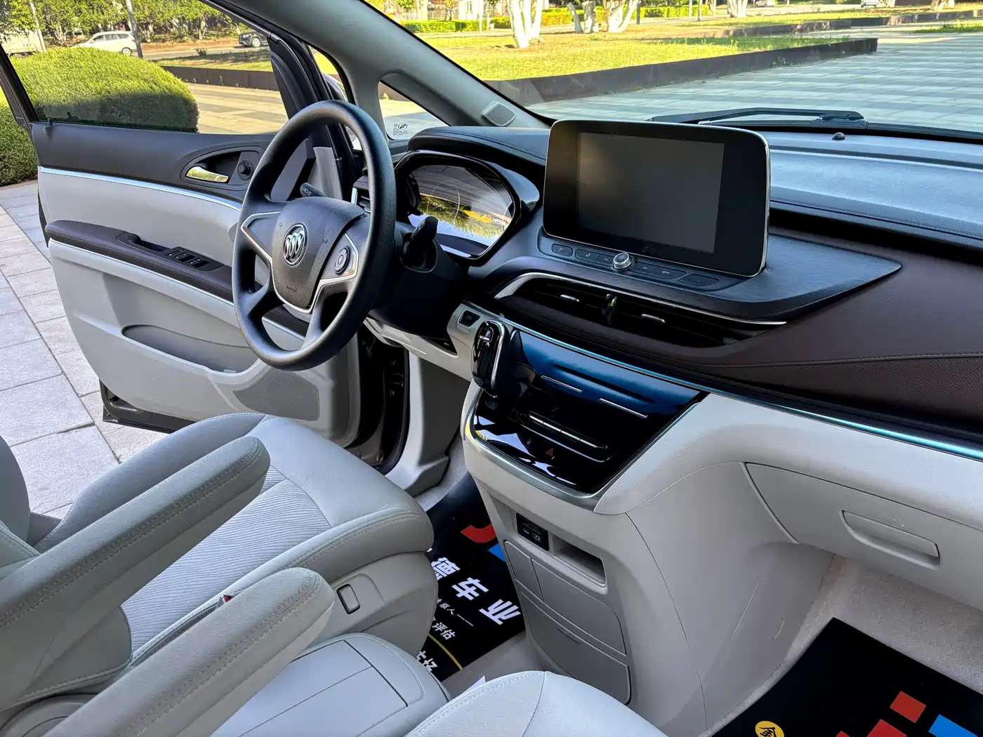 BUICK GL8