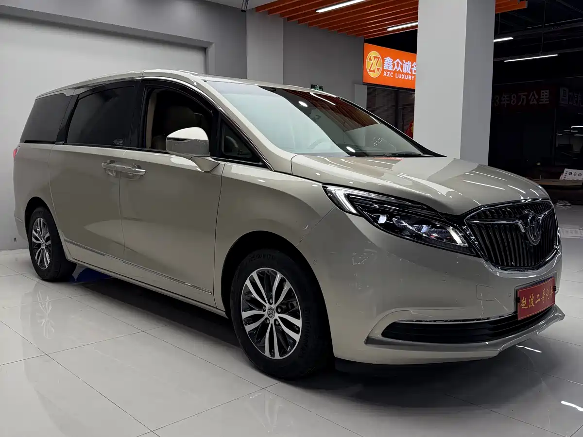 Buick GL8 2018 ES 28T Flagship Type China VI фото 3