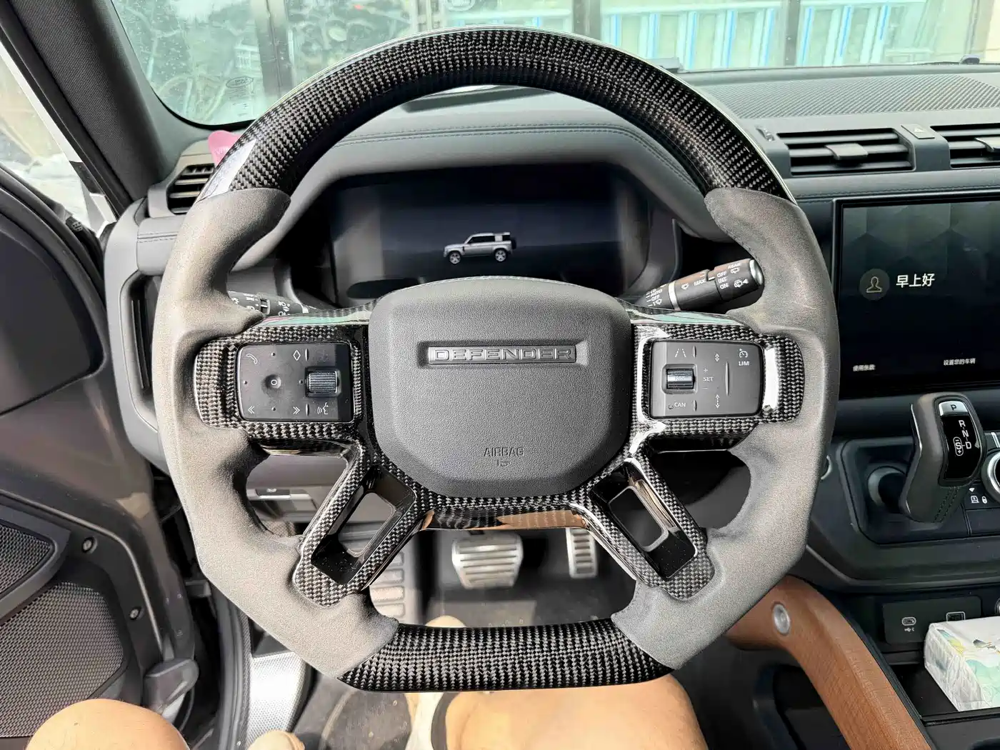 Photo 9 - Land Rover Defender