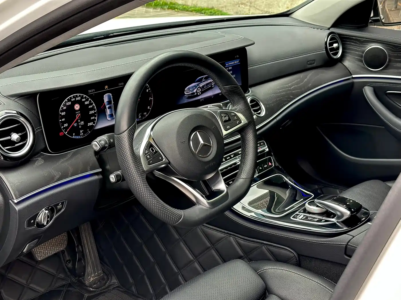 Mercedes-Benz E-Class 2016 E 200 L Sport Type фото 5
