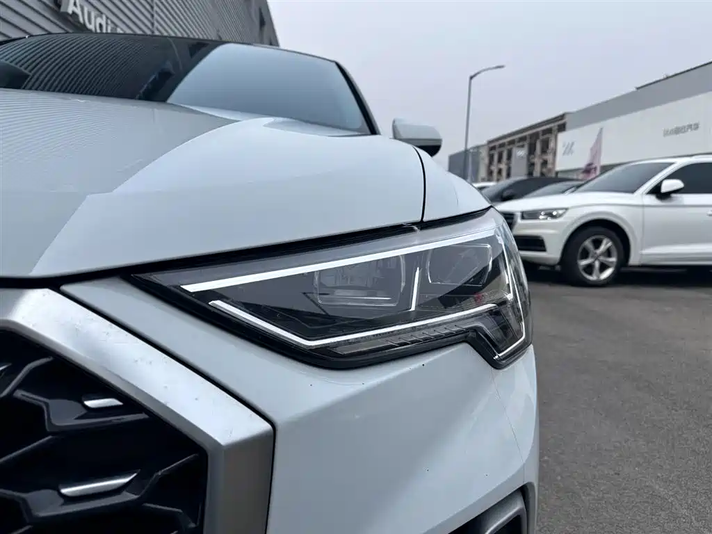 Audi Q3 Sportback 2020 35 TFSI Progressive фото 3
