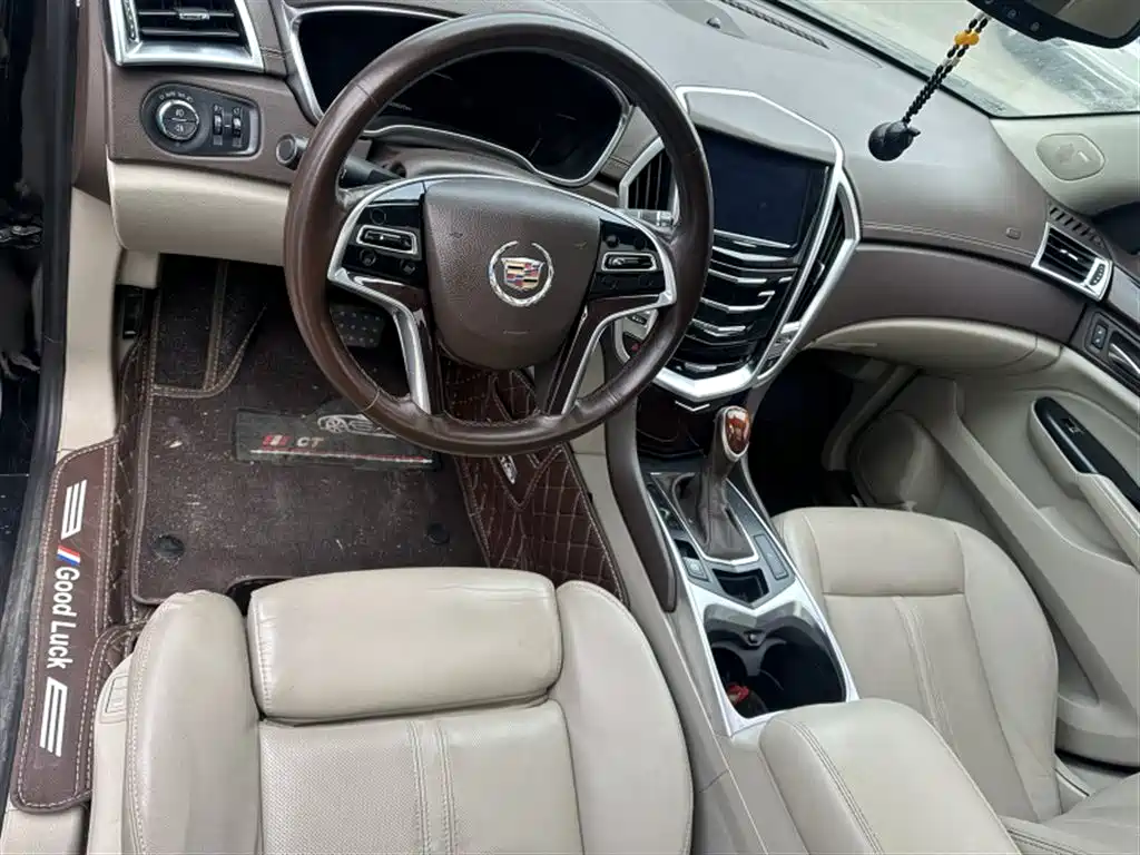 Cadillac SRX 2015 3.0L Leading фото 6