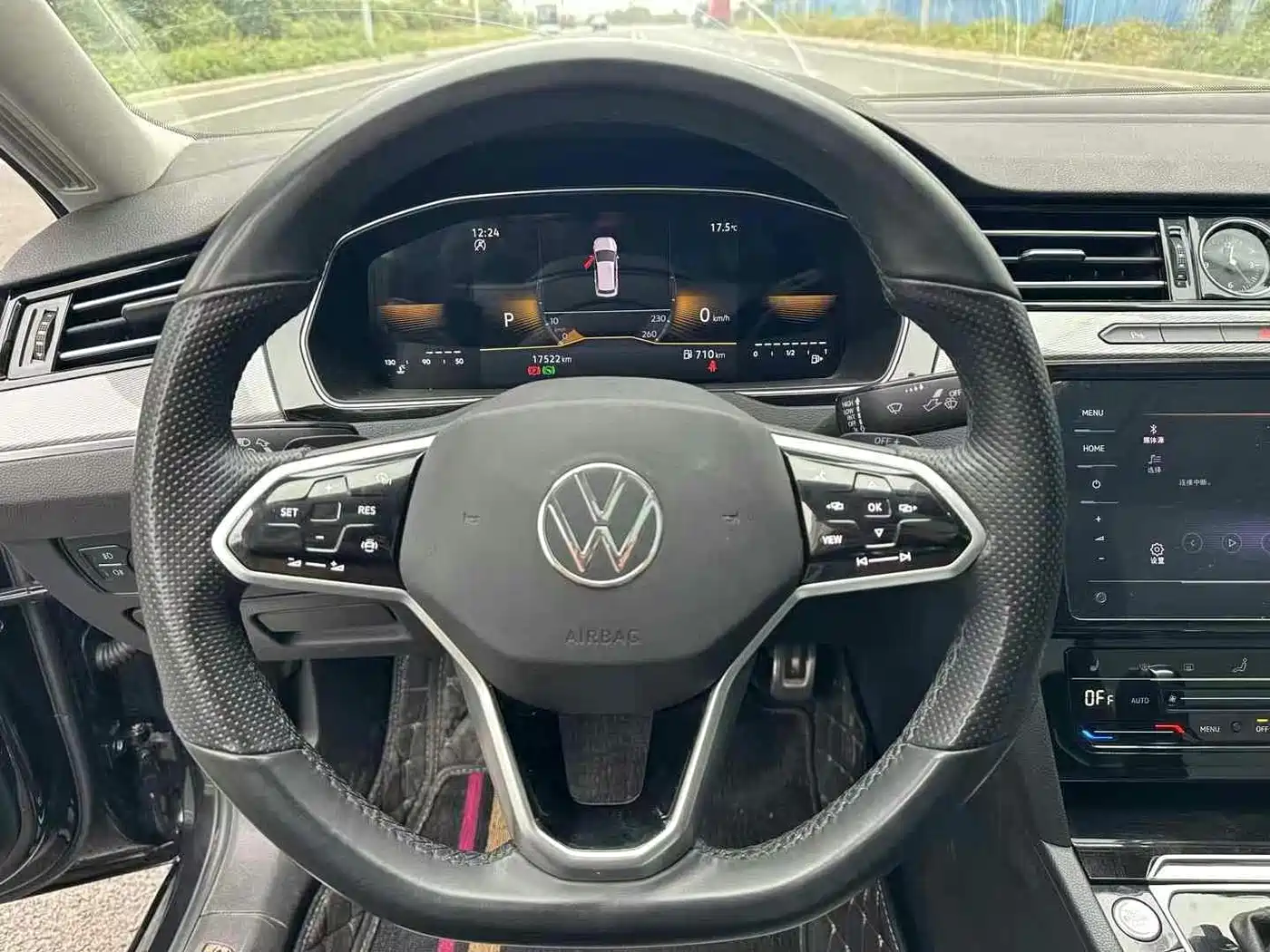 Volkswagen Magotan 2023 Model 2 Million Commemorative Edition 330TSI DSG Luxury фото 5