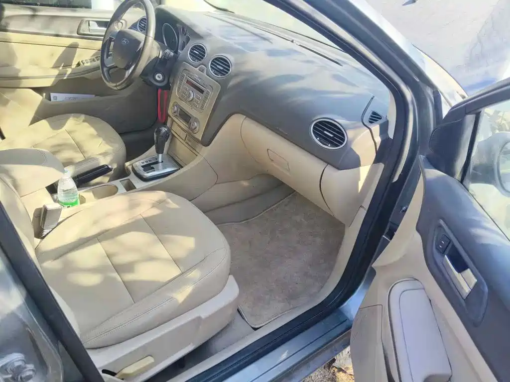 Ford Focus 2009 2009 Model Sedan 1.8L Automatic Luxury