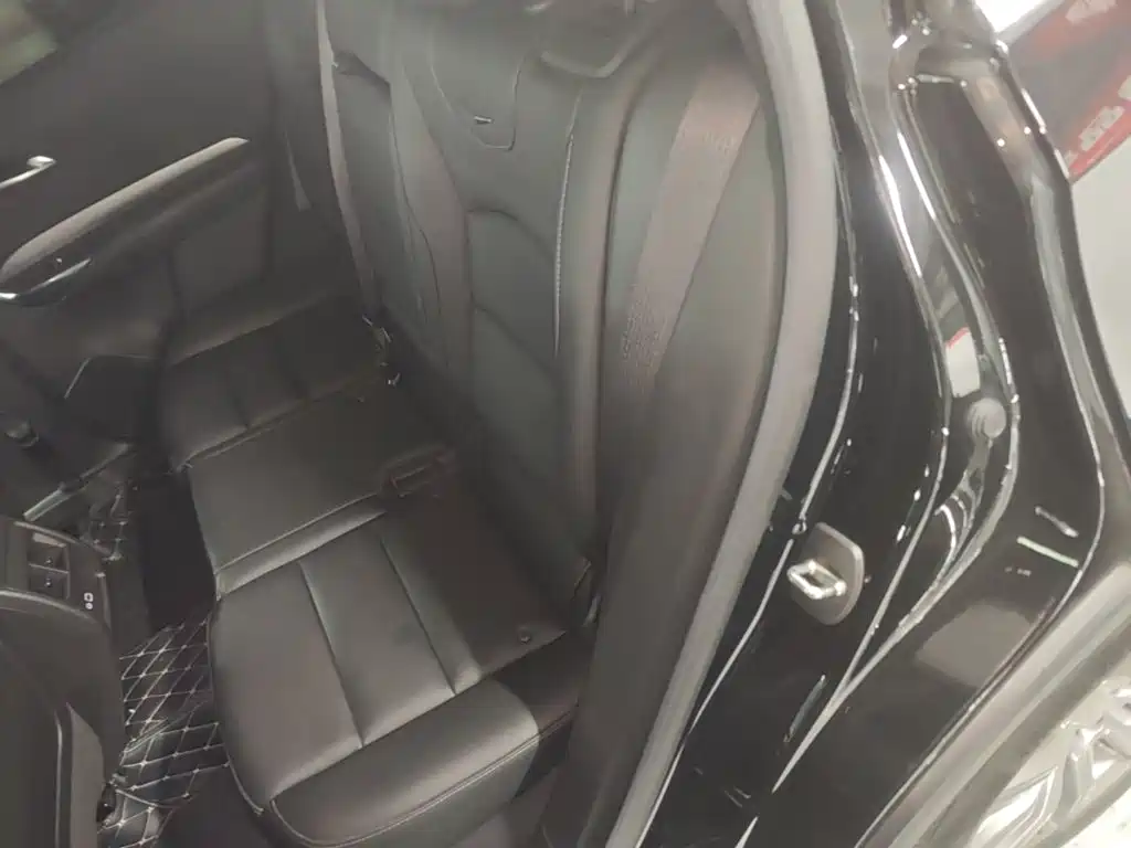 Cadillac XT4 2023 2023 Model Year 28T Two-Wheel Drive Luxury Model