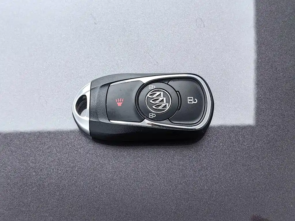 Фото 19 - Buick Envision Plus