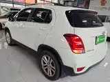 Photo 5 - Chevrolet Trax